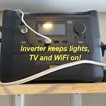 A Modern Unit, Self Checkin, Restaurants And Shops Below